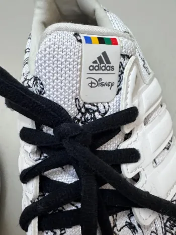 Adidas Ultra Boost Disney Goofy bike d'occasion — image 10 sur 14