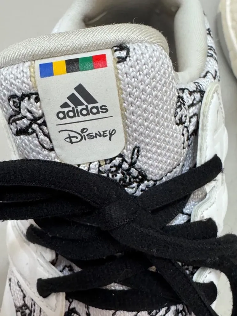 Adidas Ultra Boost Disney Goofy bike d'occasion — image 11 sur 14