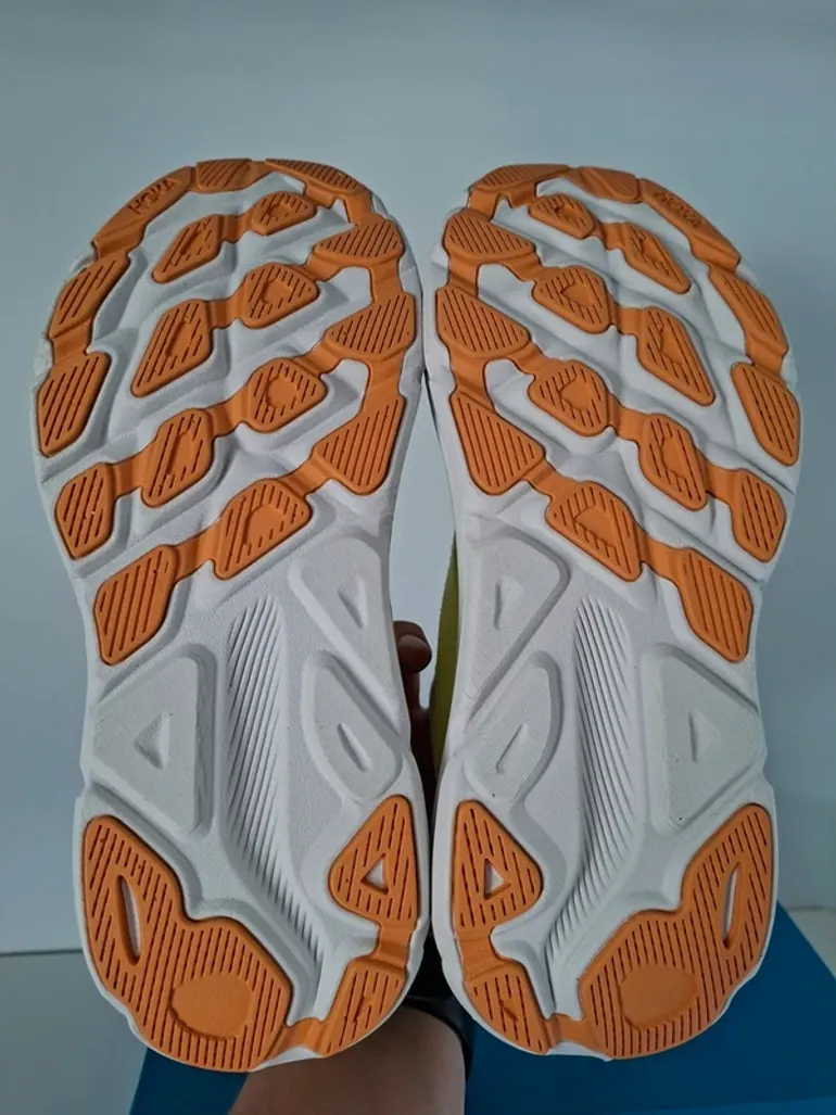 Gebrauchtes Hoka Clifton 9 bike — Bild 11 von 13