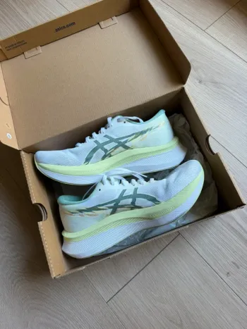 Tweedehands Asics Magic Speed Running Shoes