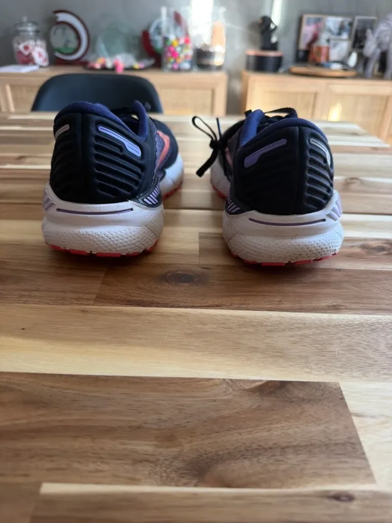 Brooks Running Shoes bike d'occasion — image 3 sur 7