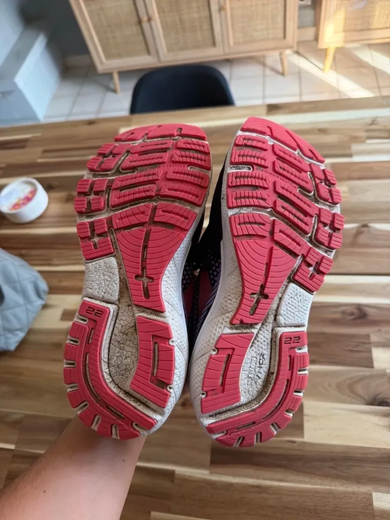 Brooks Running Shoes bike d'occasion — image 7 sur 7