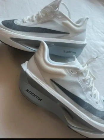 White Zoom Fly 6 Running Shoes d'occasion