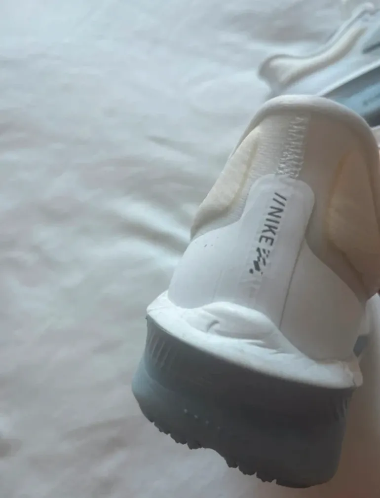 Použité White Zoom Fly 6 bike — obrázek 6 z 8