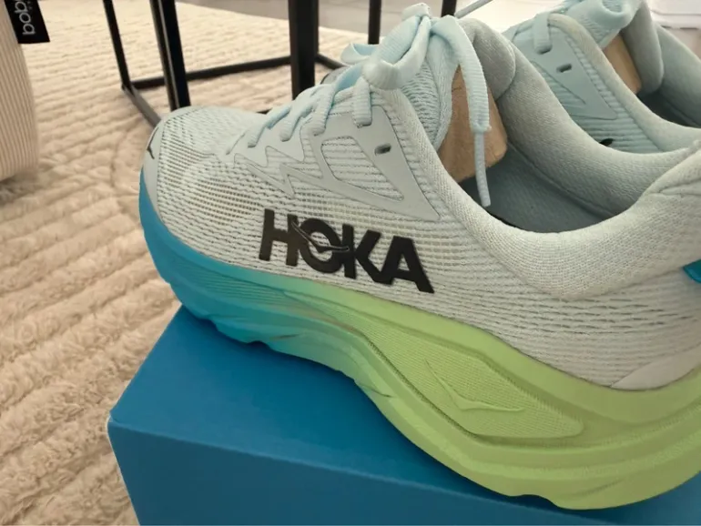 Used Hoka Challenger 8 bike — image 4 of 5