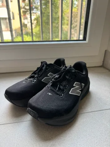Used New Balance Fresh Foam X 860v15 bike — image 2 of 15