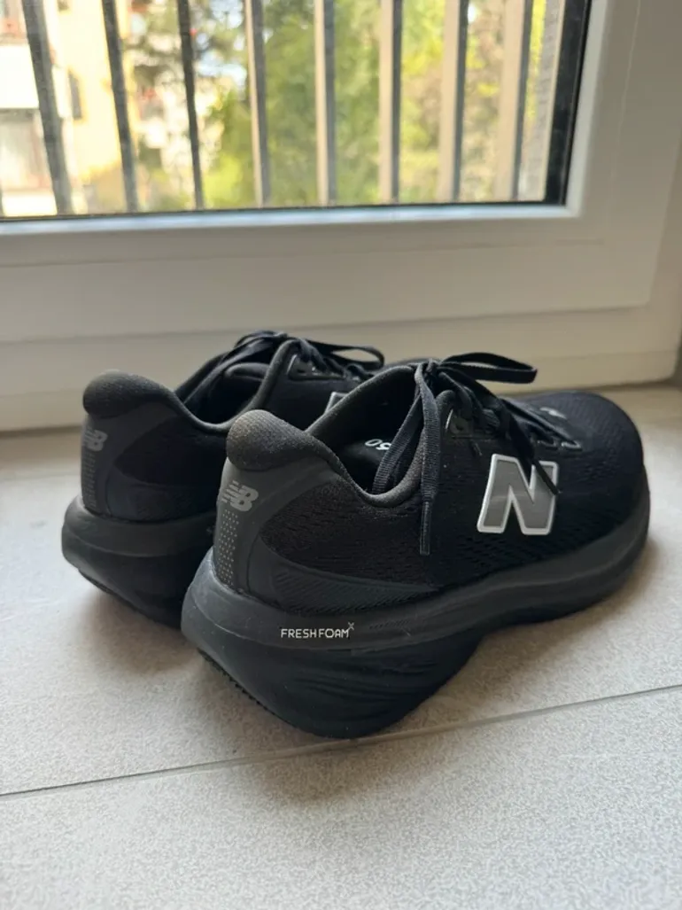 Used New Balance Fresh Foam X 860v15 bike — image 8 of 15