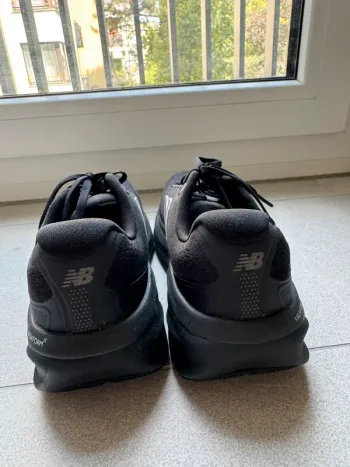 Used New Balance Fresh Foam X 860v15 bike — image 9 of 15