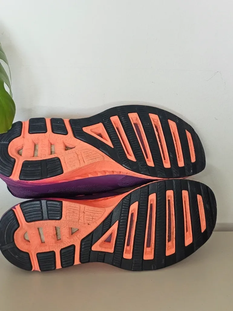 Used Asics FuzeX Lyte bike — image 8 of 11