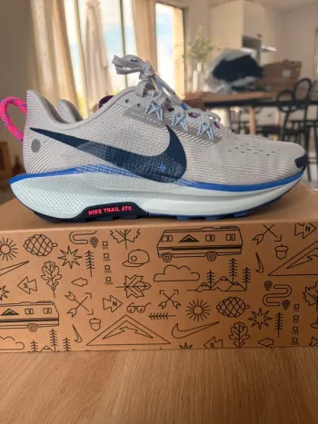 Used Pegasus ReactX Trail 5 Running Shoes