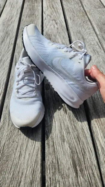 Brugt Nike Run Defy Running Shoes