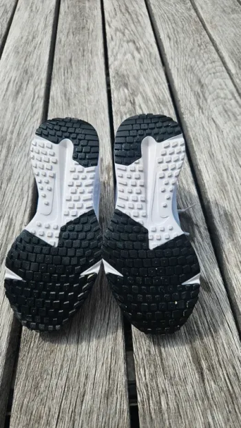 Brugt Nike Run Defy bike — billede 3 af 4