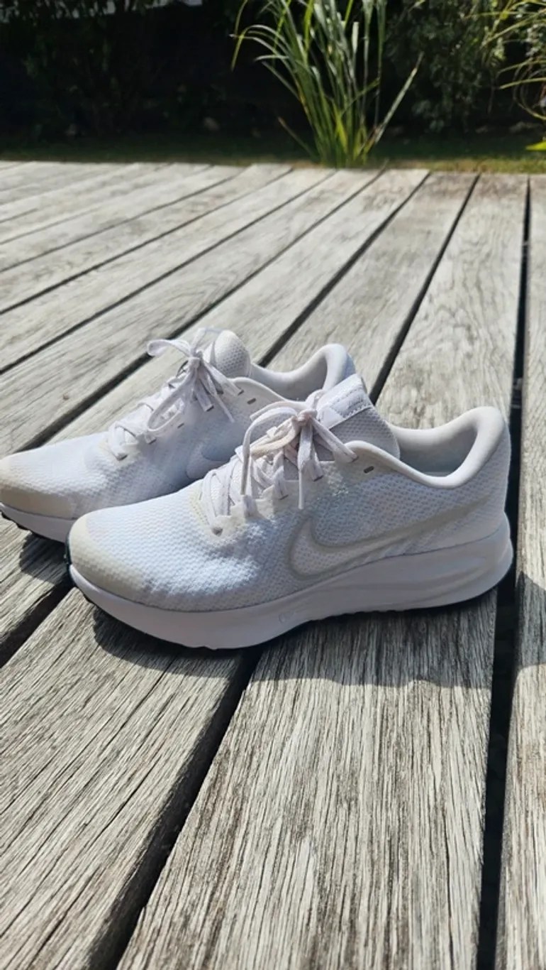 Brugt Nike Run Defy bike — billede 4 af 4