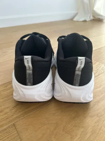 Nike Vomero Plus bike d'occasion — image 3 sur 8