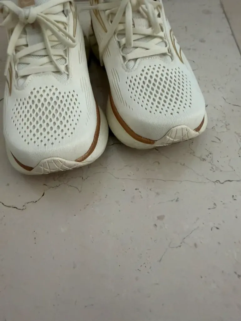 Used Saucony Ride 18 bike — image 7 of 9