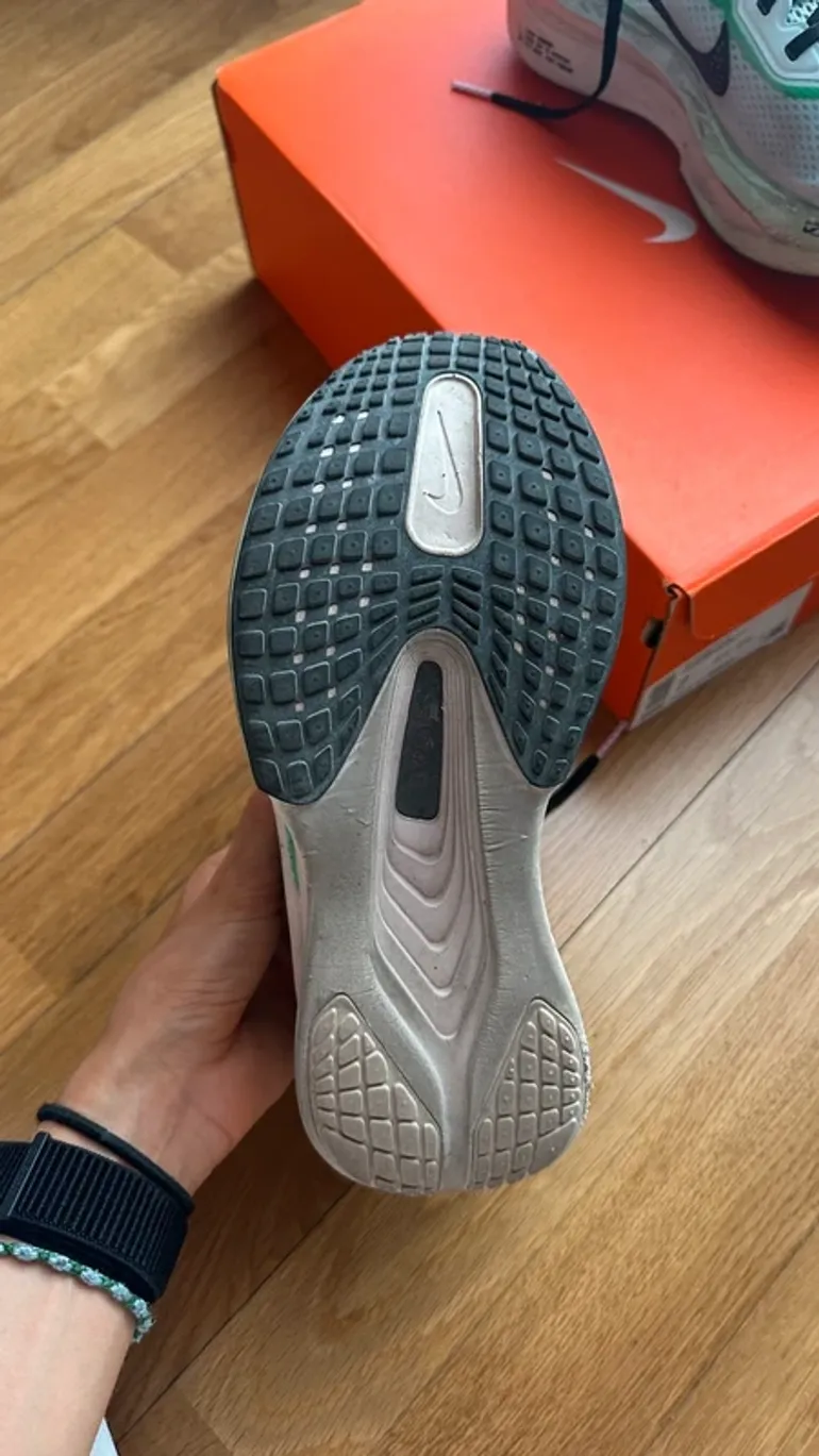 Used Nike Zoom Fly 6 bike — image 3 of 8