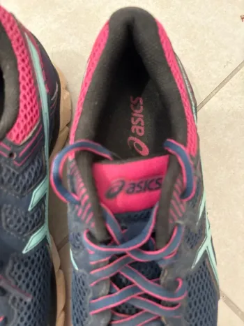 Tweedehands Asics Gel Contend 4 bike — afbeelding 2 van 6