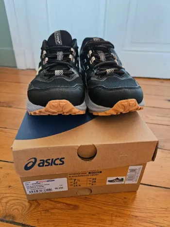 Asics Trail Running Shoes bike usato — immagine 2 di 4