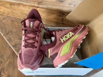 Gebrauchtes Hoka Challenger 8 Running Shoes