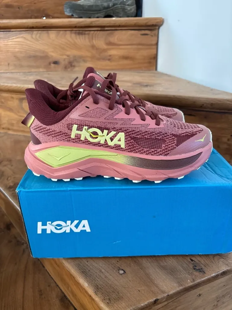 Used Hoka Challenger 8 bike — image 4 of 6