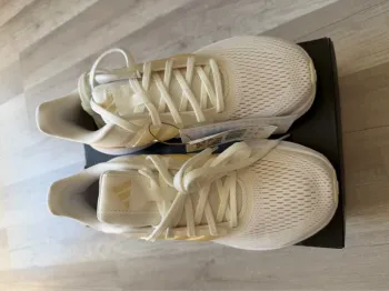 Adidas Ultrabounce bike usato — immagine 2 di 8