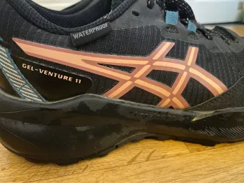 Used Asics Gel Venture 11 bike — image 4 of 8