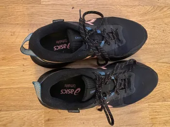 Used Asics Gel Venture 11 bike — image 3 of 8