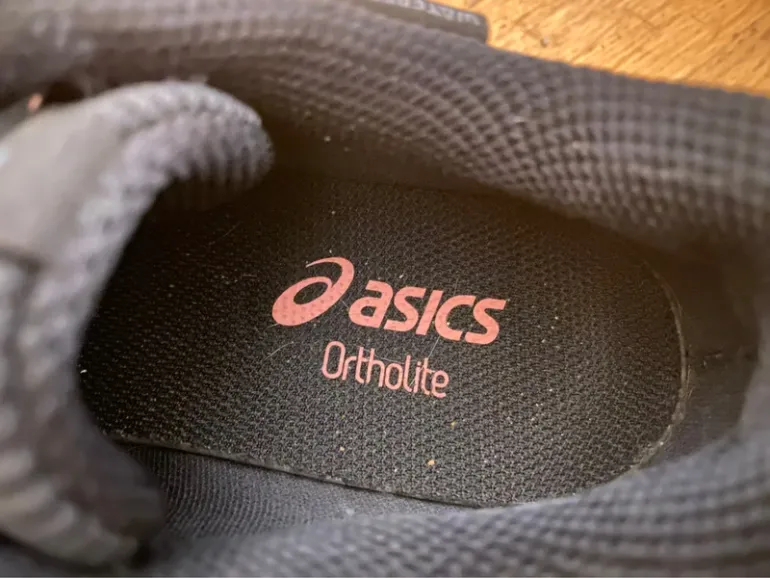 Used Asics Gel Venture 11 bike — image 6 of 8
