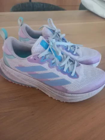 Used Supernova Rise Atr Running Shoes