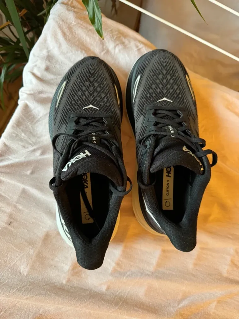 Used Hoka Clifton 9 bike — image 2 of 5