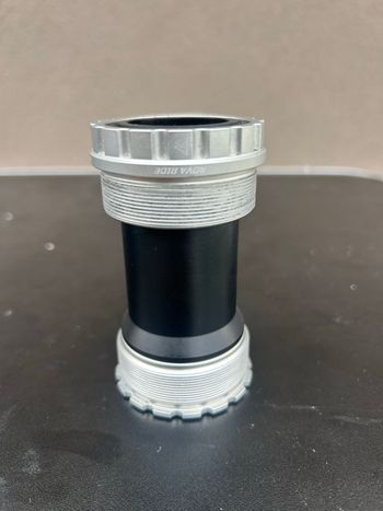 Nova Ride Bottom Bracket 2026 Drivetrain & Pedals d'occasion