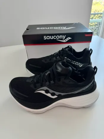Used Saucony Hurricane 24 Running Shoes