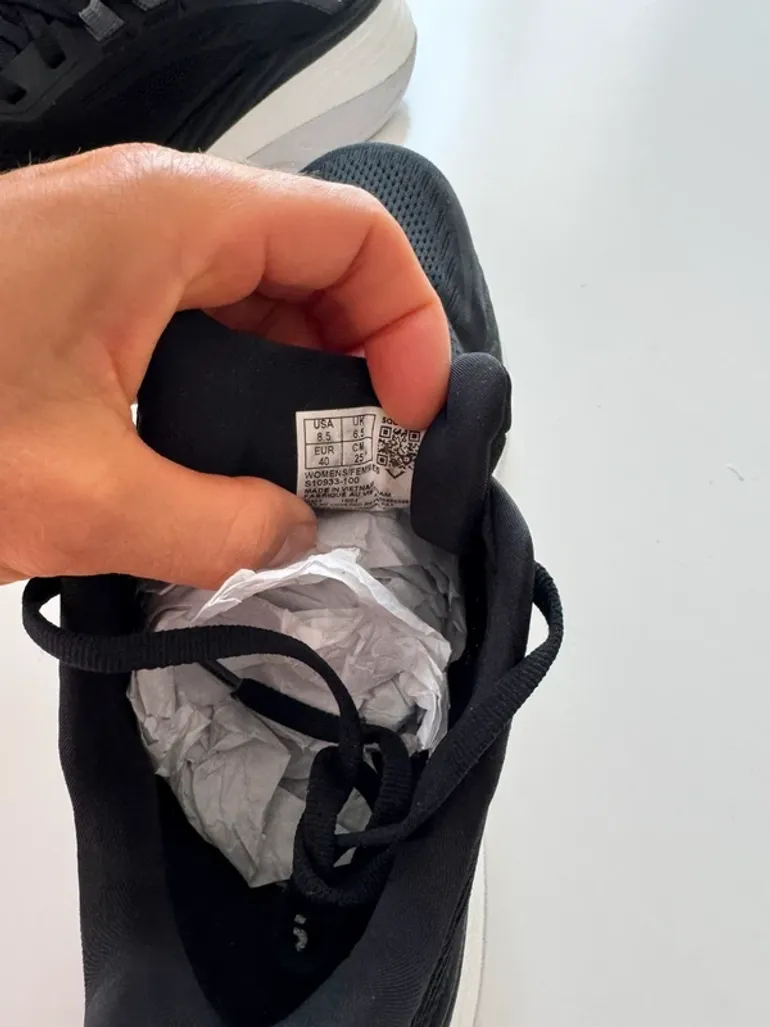 Used Saucony Hurricane 24 bike — image 5 of 9