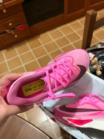 Used Nike Zoom Fly 6 bike — image 2 of 7