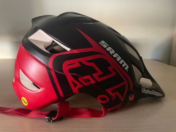 Brugt Troy Lee Designs MIPS Helmet 2019 bike — billede 5 af 11