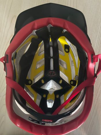 Brugt Troy Lee Designs MIPS Helmet 2019 bike — billede 10 af 11