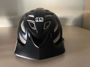 Brugt Troy Lee Designs MIPS Helmet 2019 bike — billede 2 af 11