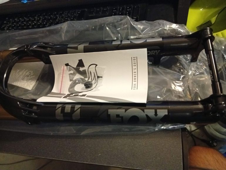 Brugt Fox 34 Live factory bike — billede 13 af 16
