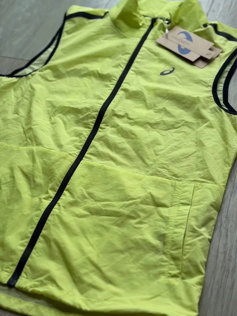 Used Asics Metarun bike — image 6 of 12