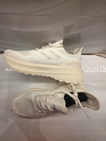 Used Adidas Ultraboost 5 GTX bike — image 11 of 11