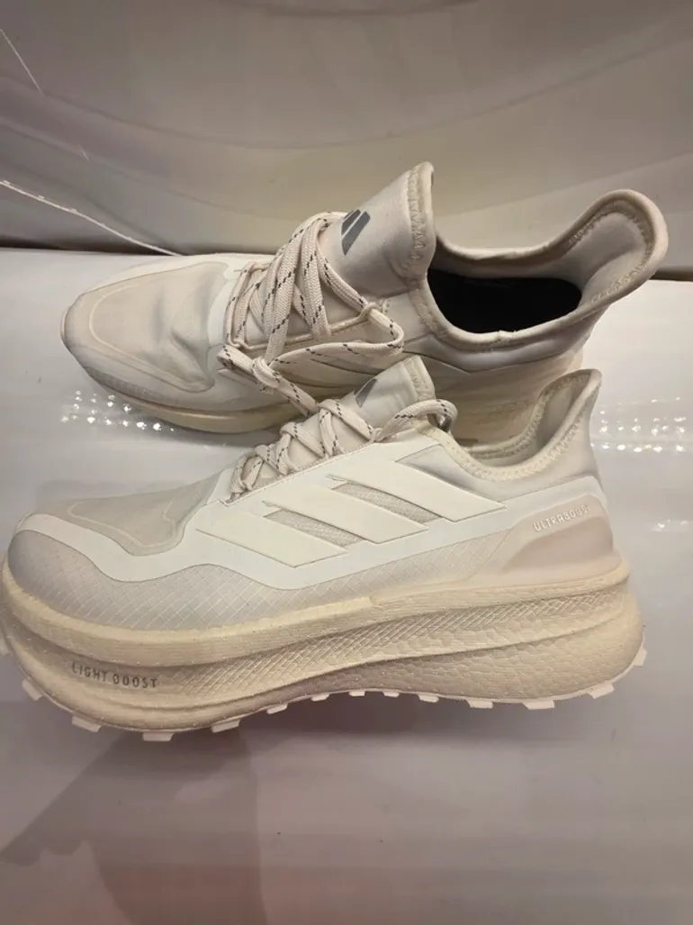 Used Adidas Ultraboost 5 GTX bike — image 4 of 11