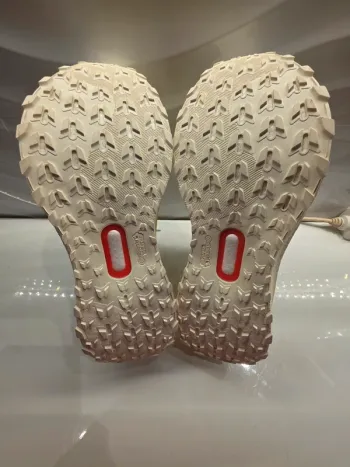 Used Adidas Ultraboost 5 GTX bike — image 10 of 11