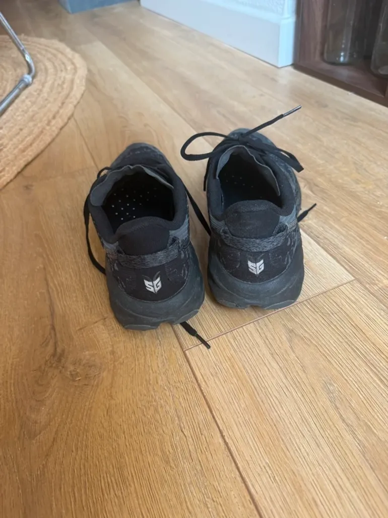 Použité Hoka Speedgoat 6 GTX bike — obrázek 3 z 4