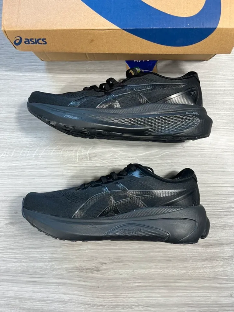 Used New Balance Asics Gel Kayano 30 bike — image 4 of 7