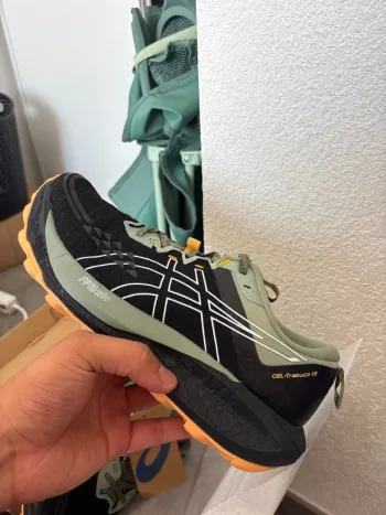 Gebrauchtes Asics GEL-Trabuco 13 Running Shoes
