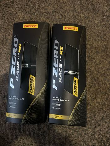 Gebrauchtes Pirelli P Zero Race TLR 2026 Tyres & Tubes