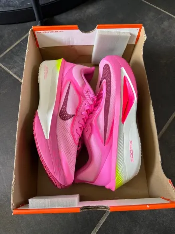 Použité Nike Zoom Fly 6 bike — obrázek 5 z 6