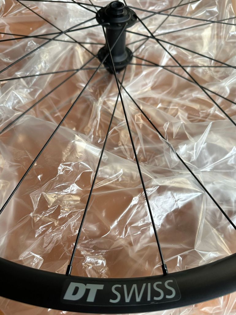 Brugt Dt Swiss Performance LN Wheelset 2025 bike — billede 8 af 10