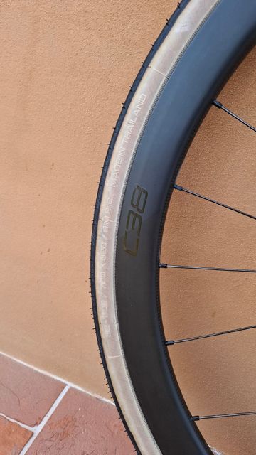 Brugt Roval Rapide C38 Carbon Wheelset 2024 bike — billede 7 af 10
