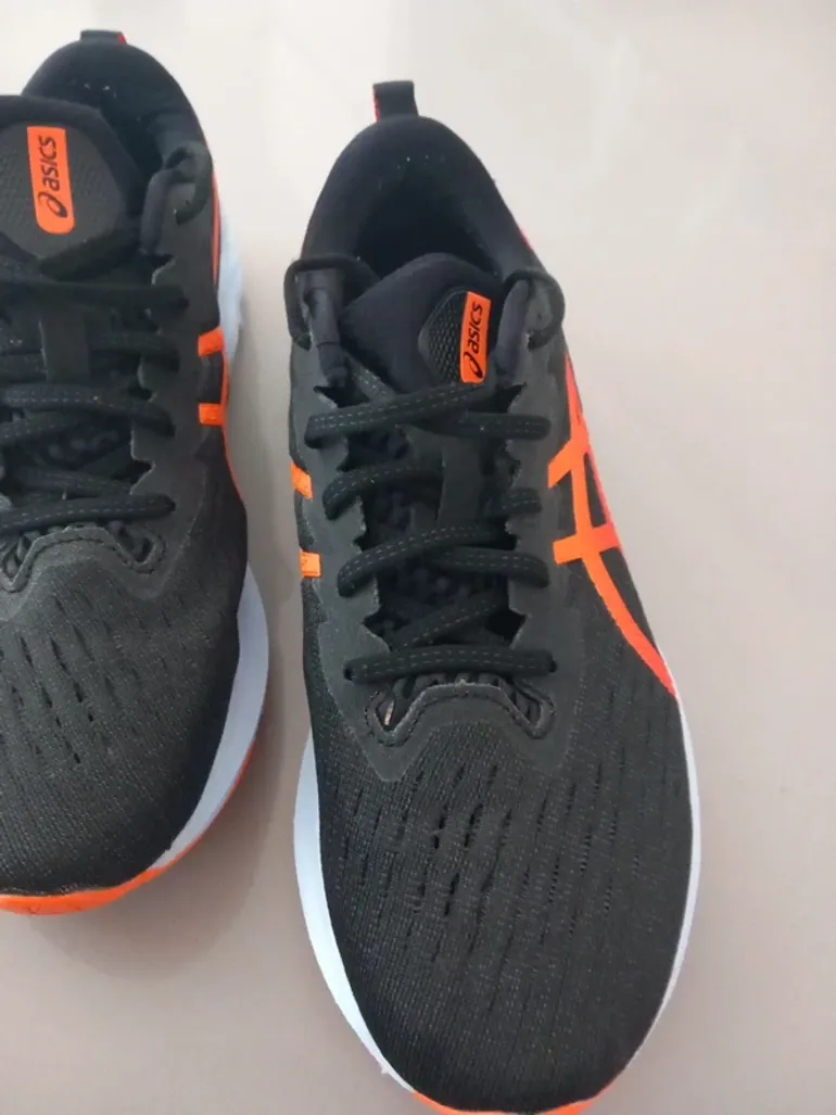 Käytetty Asics Novablast v2 bike — kuva 3 / 11